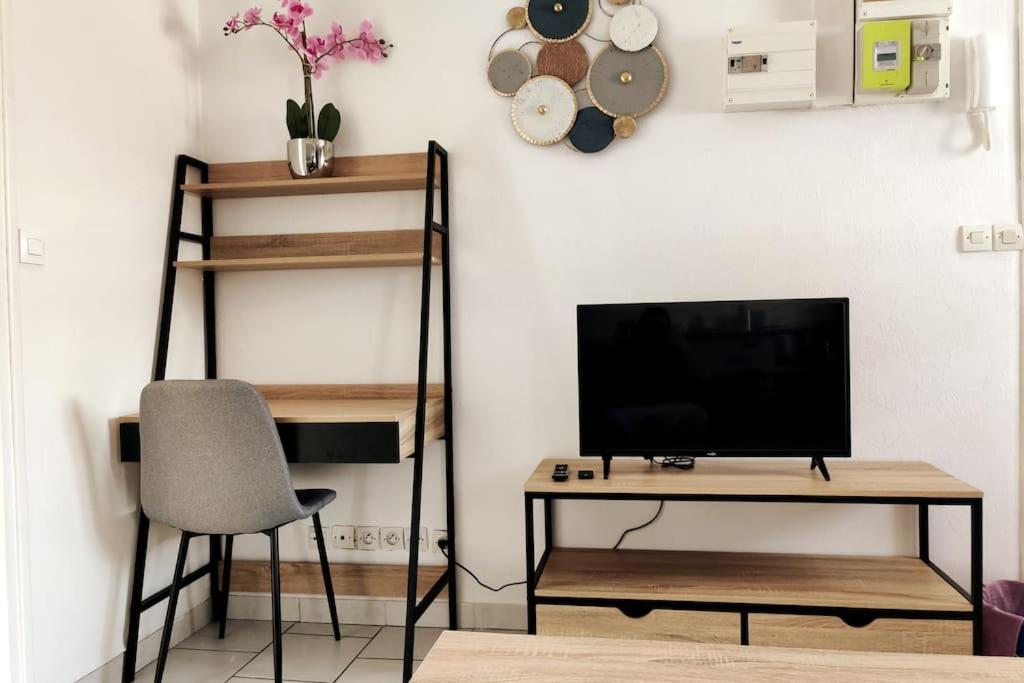 Appartement Style Industriel Au Centre De Douai Dış mekan fotoğraf
